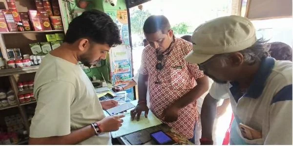BJP Kisan Morcha Inspects Fertilizer Shops in Jalpaiguri