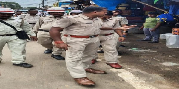 Kharagpur Traffic Police Launches Drive Against Illegal Parking