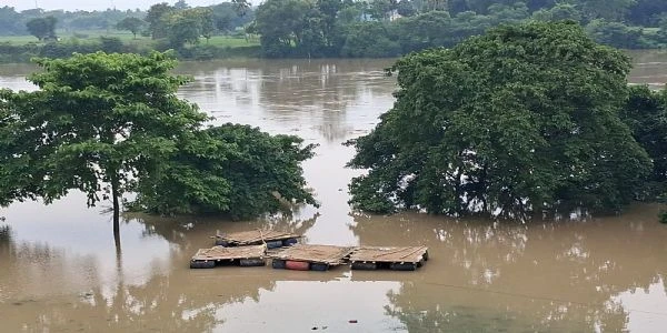 Dwarkeswar River Water Level Rises Causing Flood Alert