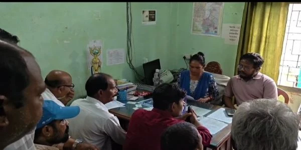 Congress submits memo to Naxalbari panchayat over demands