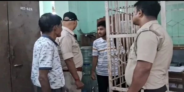 Student Pours Kerosene on Himself at Jalpaiguri College