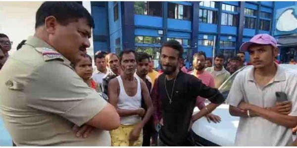 Jalpaiguri Hospital Clash Over Patient Husband Beating